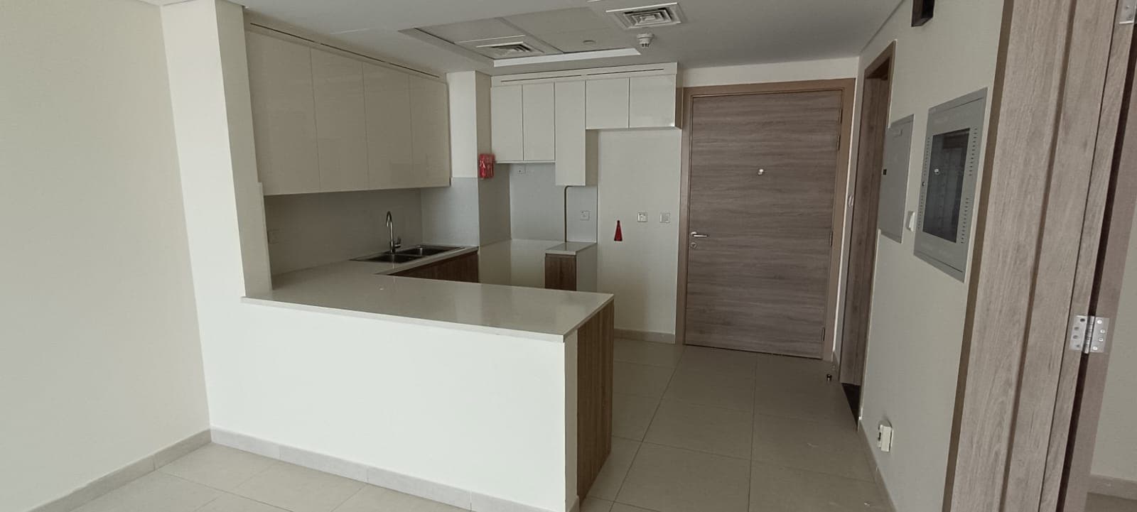 Spacious 1 Bed l Brand New l Multiple Cheques | Near to Mushrif Park | Easy Access