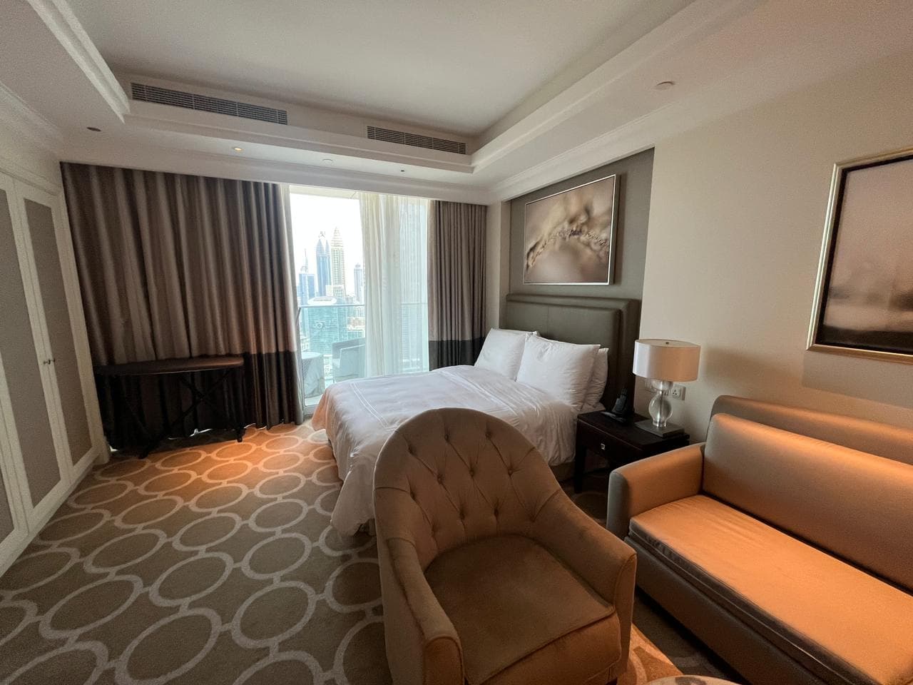 SKY VIEW | FULLY FURNISHED BILL INCLUDED | READY TO MOVE