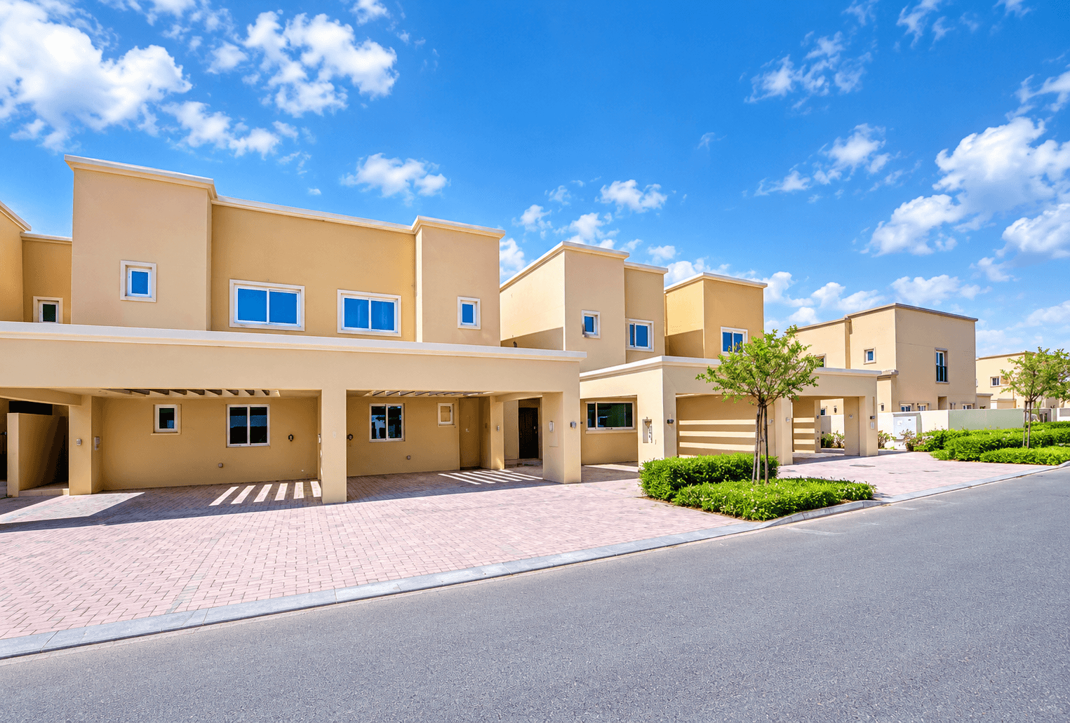 Spacious 2Beds+Maids Room | Single Row | Near Amenties